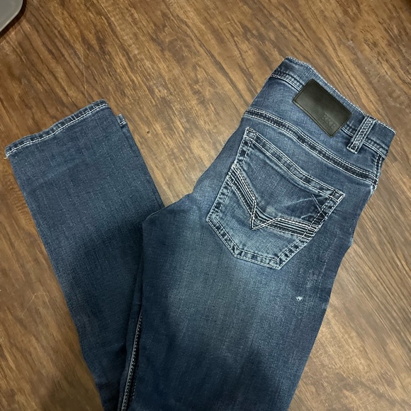 BKE ALEC - Picture 2 of 2